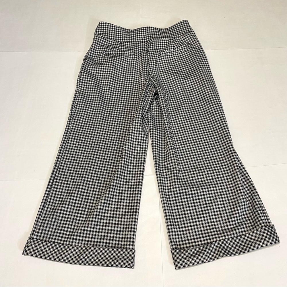 47. C Est. 1946 Black and White Checkered Women's Capris - Picture 9 of 10